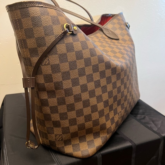 Louis Vuitton Brown Checkered Tote Bag - Picture 9 of 16